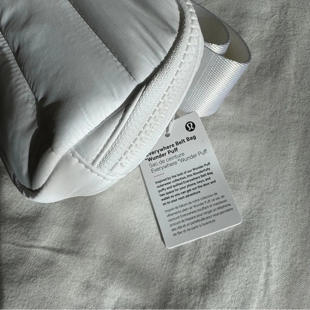 🆕 Lululemon Everywhere Belt Bag Wunder Puff White